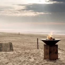 OFYR Classic Corten 85 -Buiten koken Winkel 900 900 ofyr strand liggend 1000x1000 1